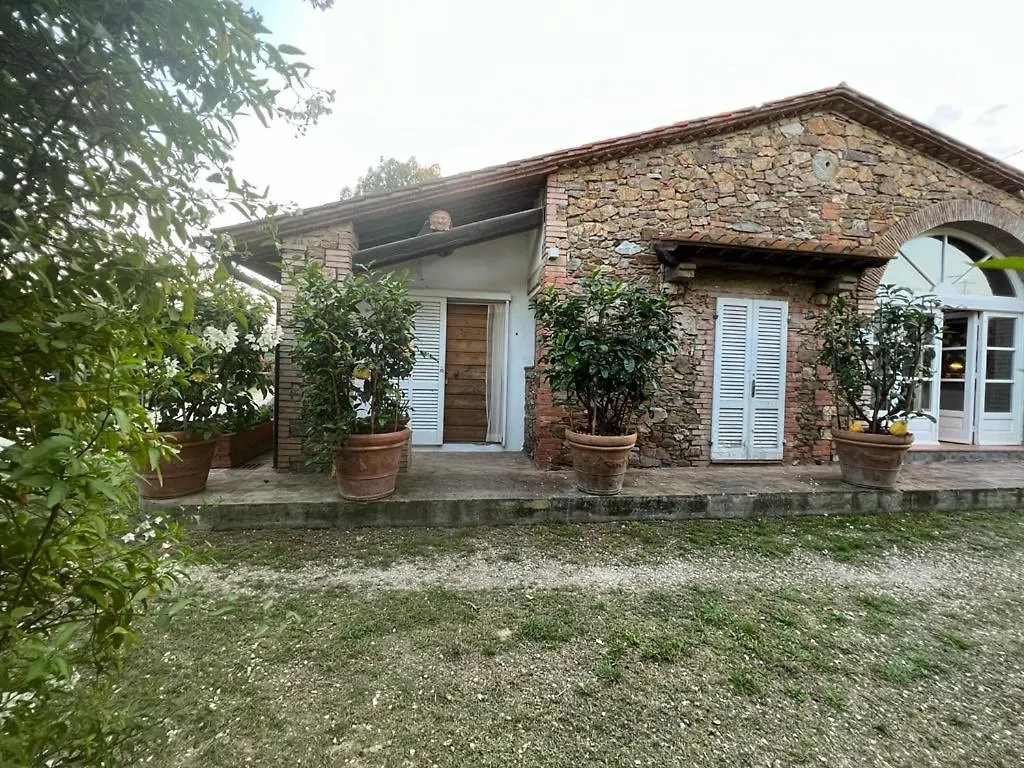 Agriturismo Baratti Farm stay